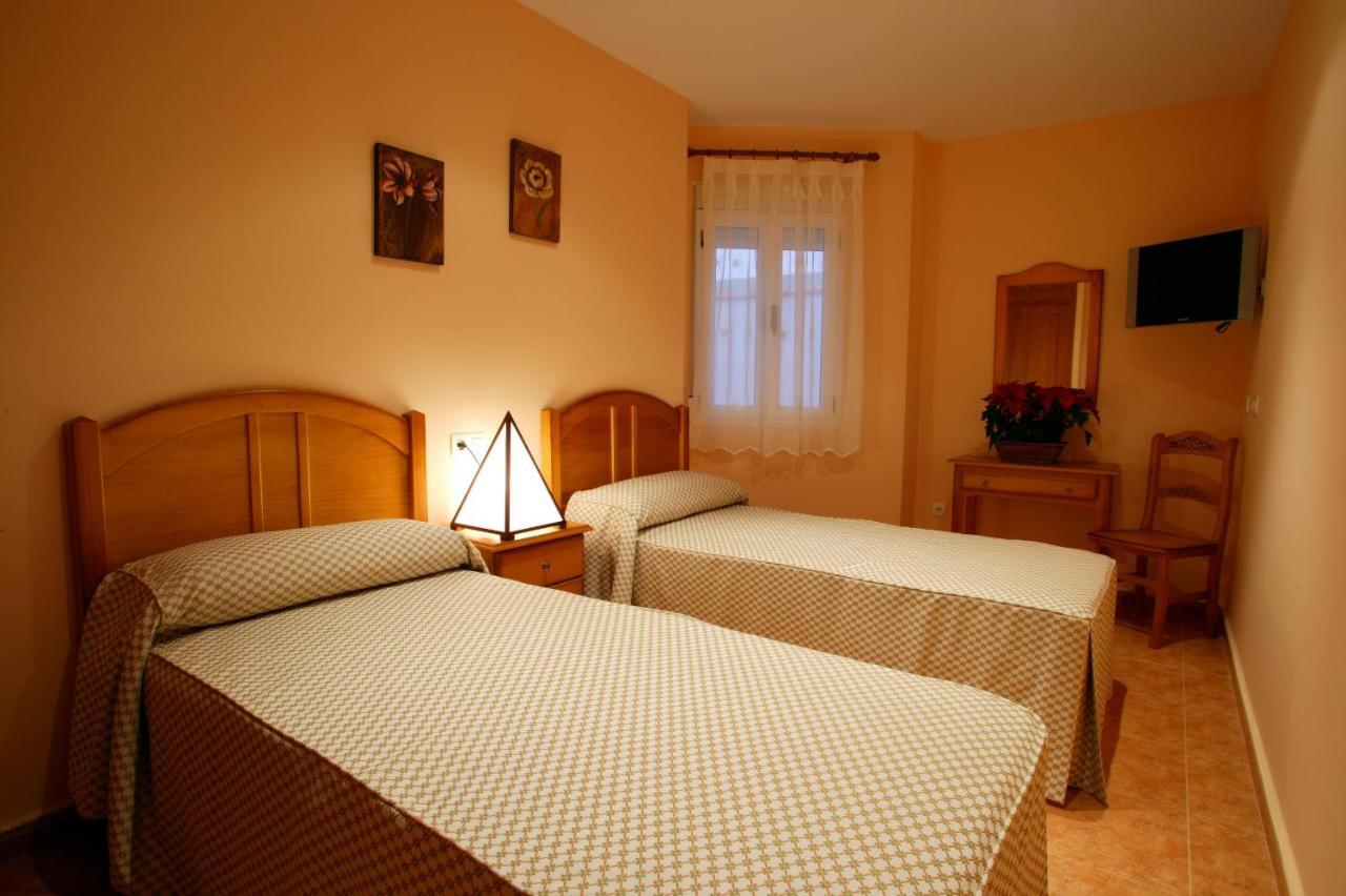 Apartamentos Hotel 77 Ayora Esterno foto